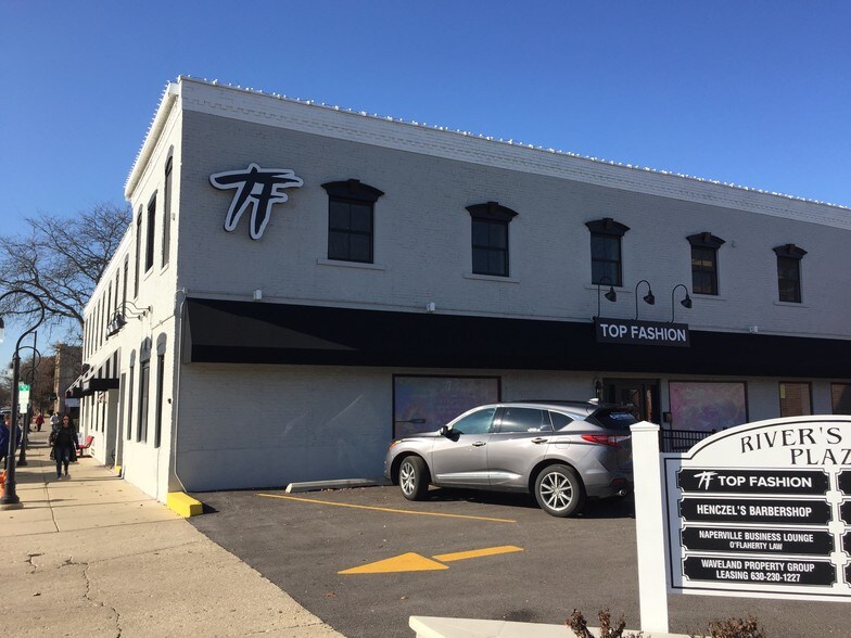 More Photos Of 105 Jackson Ave, Naperville Storefront Retail Office For Lease