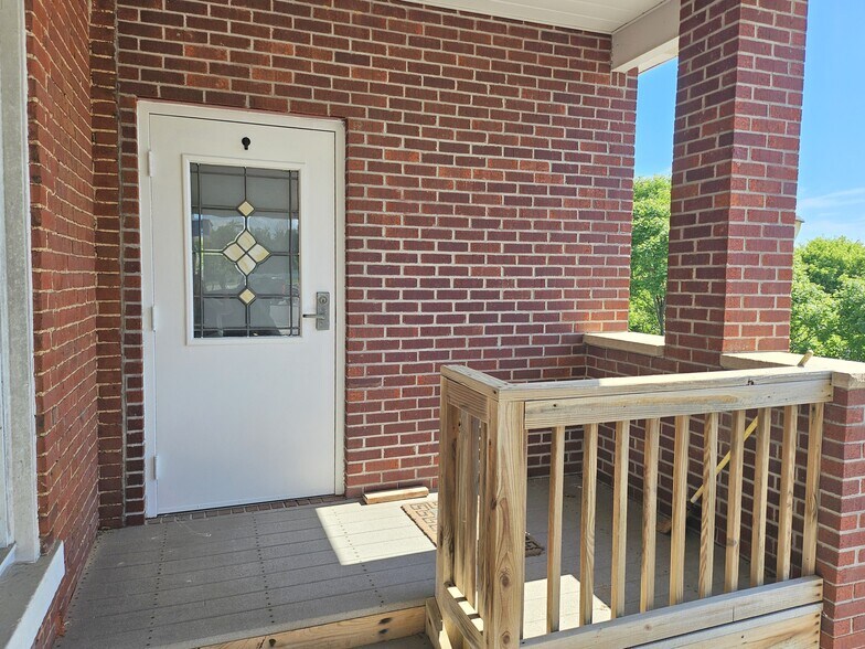 More Photos Of 662 New Castle Rd, Butler Office For Sale