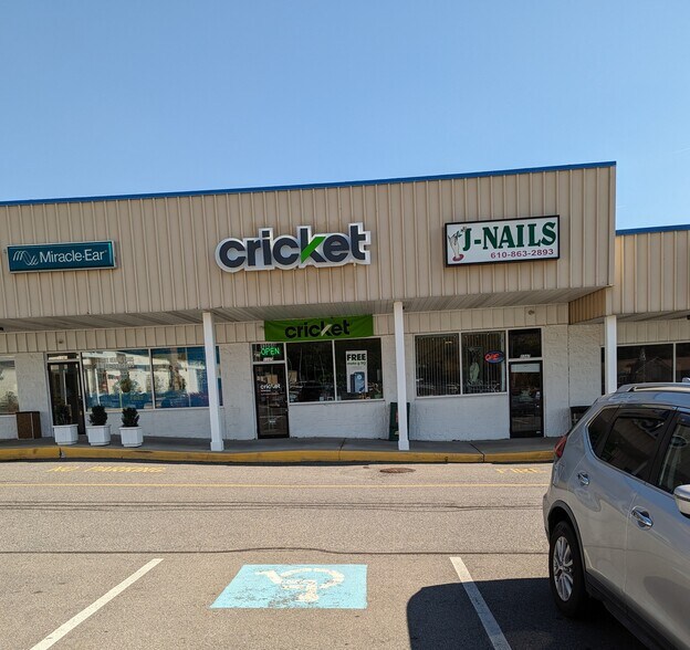 More Photos Of 1309 Blue Valley Dr, Pen Argyl Unknown For Lease