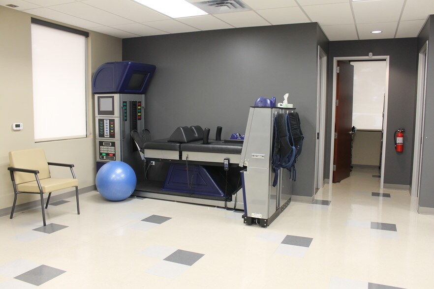 More Photos Of 10423 State Highway 151, San Antonio Medical For Lease