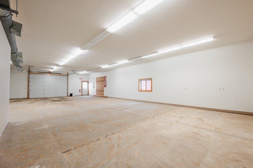 More Photos Of 373 280th St, Osceola Industrial For Lease