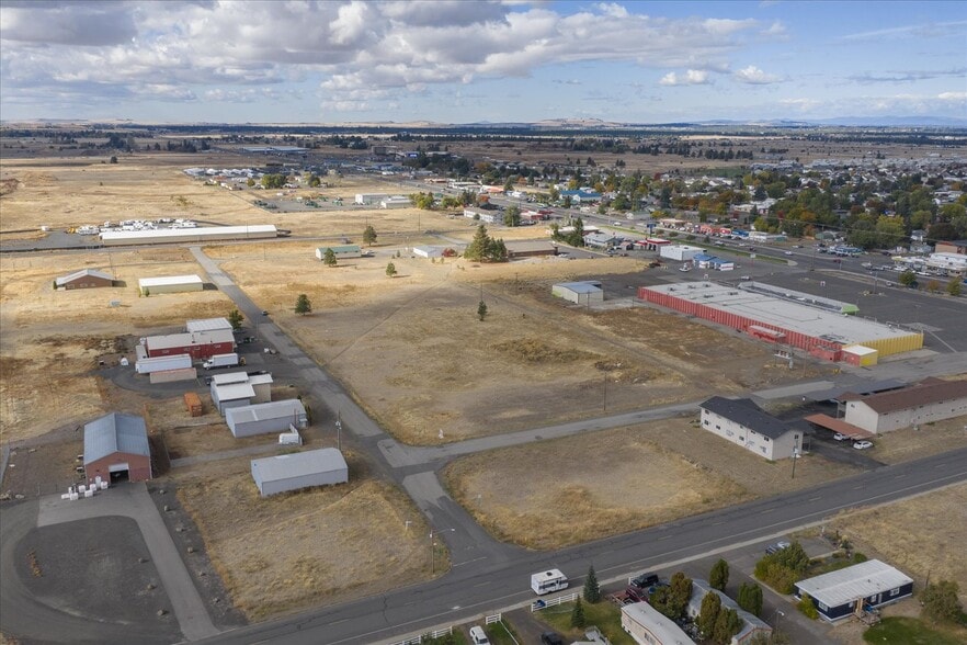 More Photos Of 12825 W 17th Ave, Airway Heights Warehouse For Sale