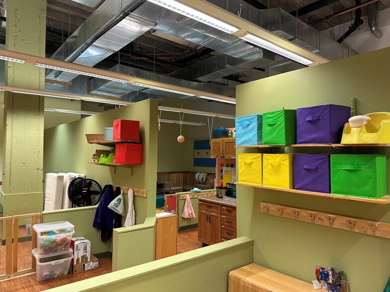 More Photos Of 118 S Ashland Ave, Chicago General Retail For Lease