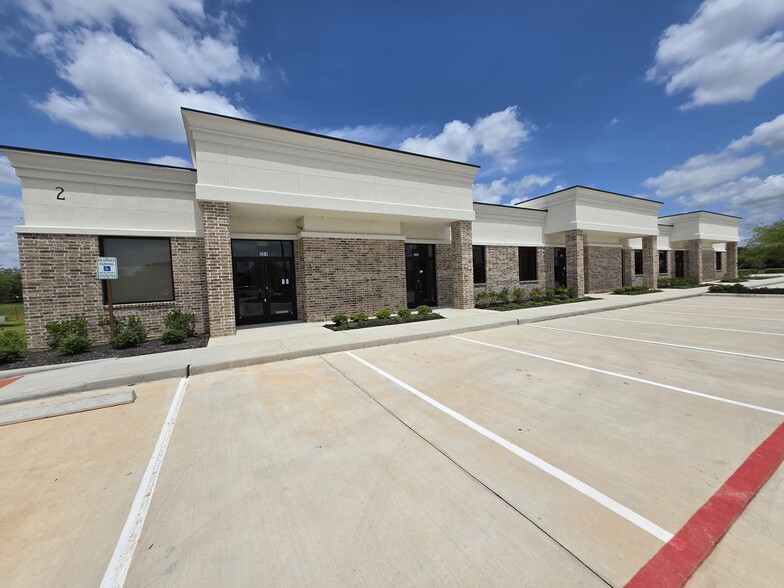 Primary Photo Of 6110 Sienna Ranch Rd, Missouri City Medical For Lease