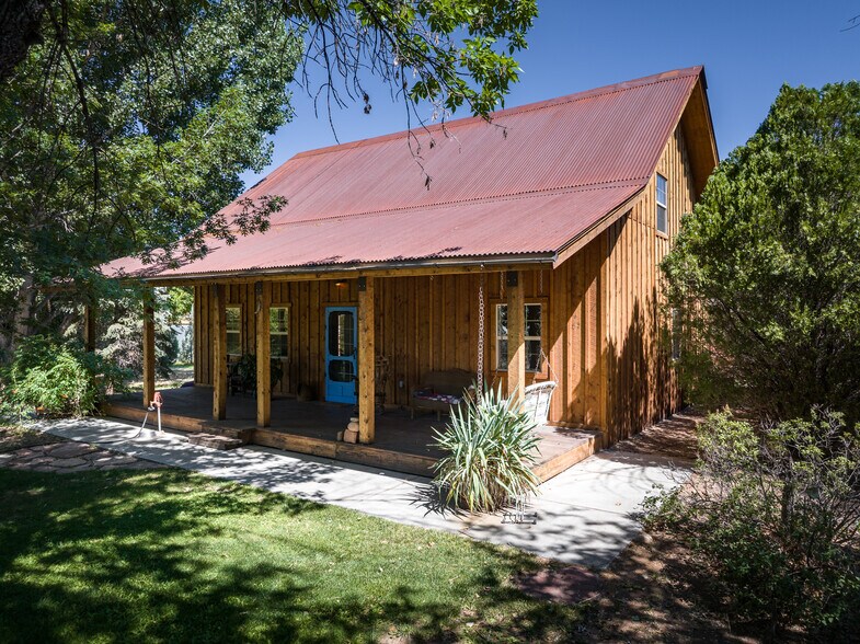 More Photos Of 411 N 500 W, Moab General Retail For Sale