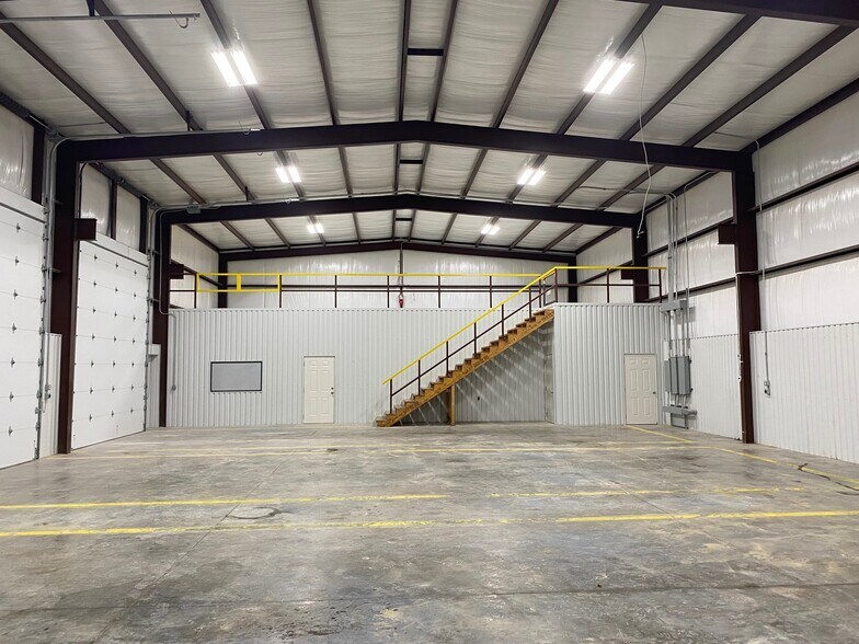 More Photos Of 6421 S FM 1788, Midland Warehouse For Lease