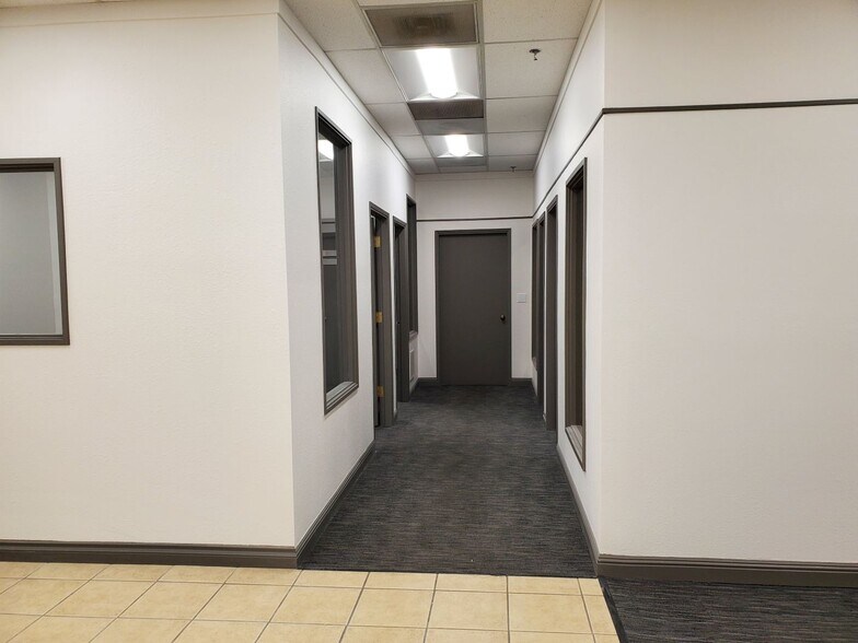 More Photos Of 25228-25230 104th Ave, Kent Office For Lease