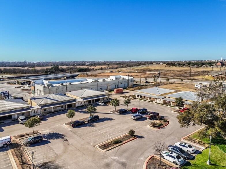 More Photos Of 3001 Joe Dimaggio Blvd, Round Rock Office For Sale