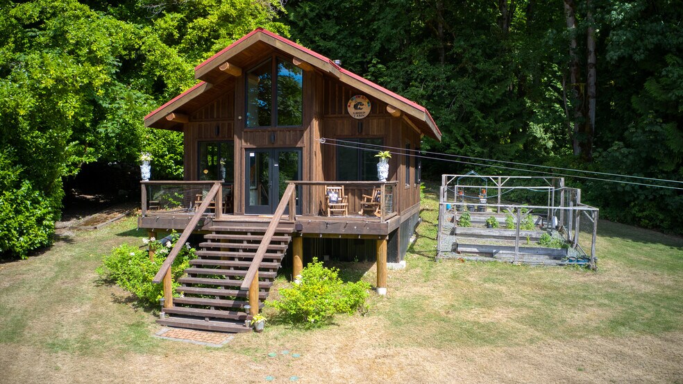More Photos Of 13168 Powell Lake, Powell River Hotel For Sale