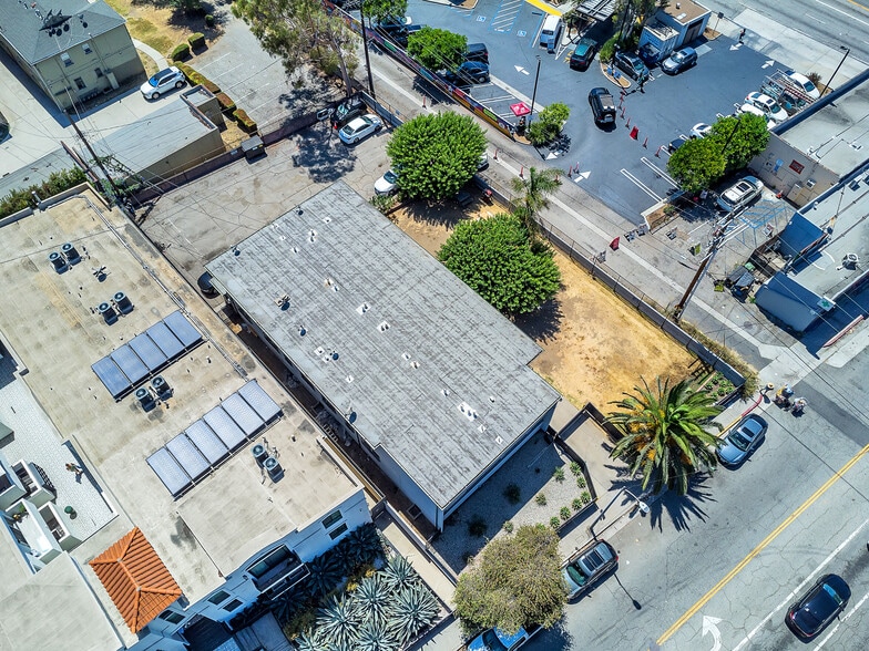 More Photos Of 6060 Cadillac Ave, Los Angeles Multifamily For Sale