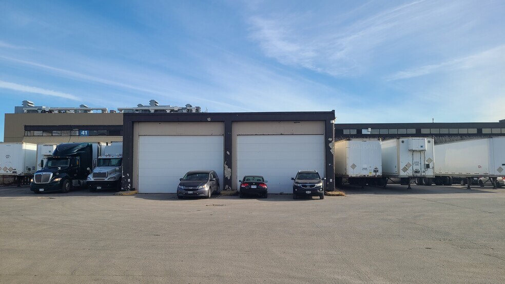 More Photos Of 51-61 Rexdale Blvd, Toronto Distribution For Lease
