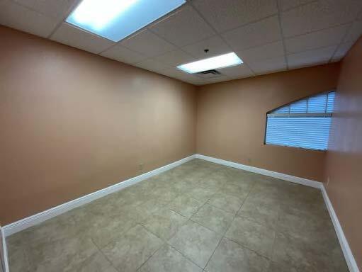 More Photos Of 260 Lookout Pl, Maitland Medical For Lease