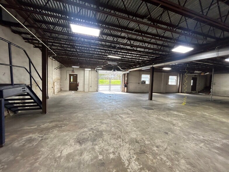 More Photos Of 113-115 N 5th St, Darby Warehouse For Sale