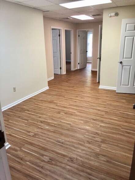 More Photos Of 10 Auer Ct, East Brunswick Medical For Sale