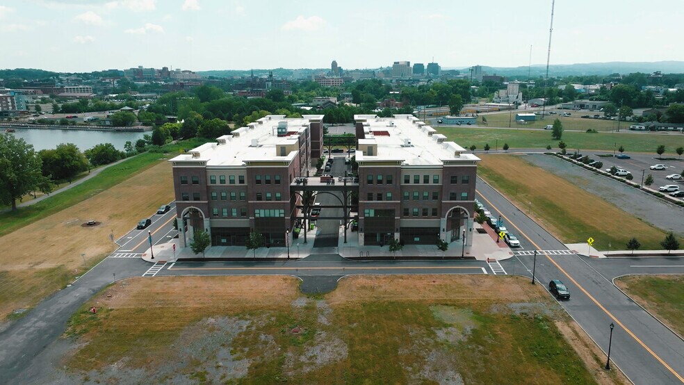 More Photos Of 128 Spencer St, Syracuse Warehouse For Lease