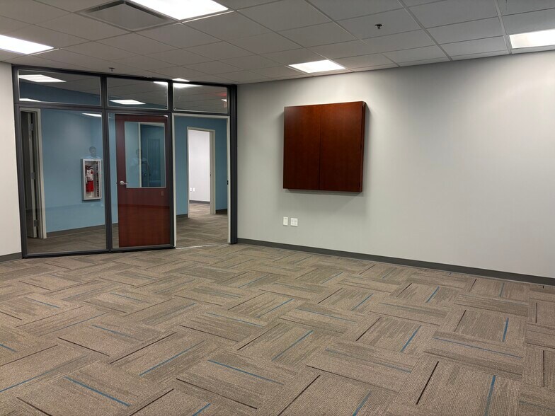 More Photos Of 2601 Blairstone Rd, Tallahassee Office For Lease
