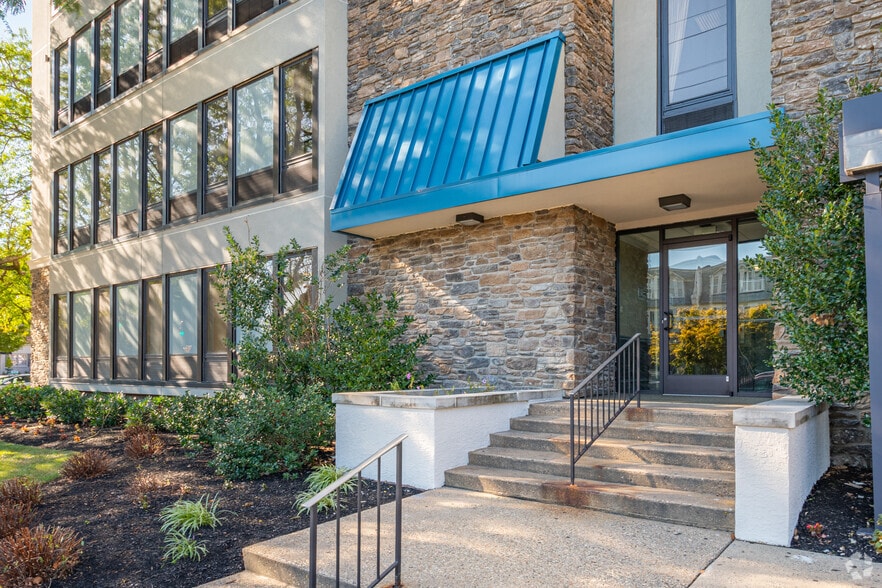 More Photos Of 2300 Pennsylvania Ave, Wilmington Medical For Sale