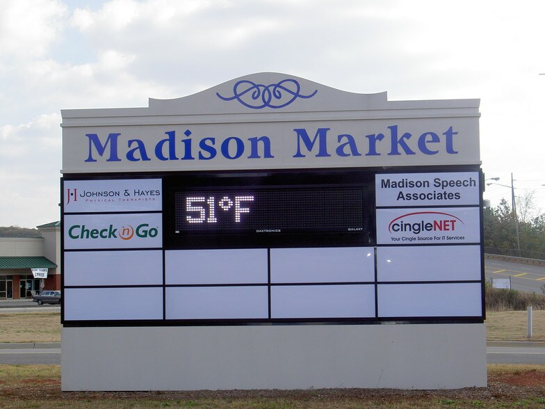 More Photos Of 97 Hughes Rd, Madison General Retail For Lease