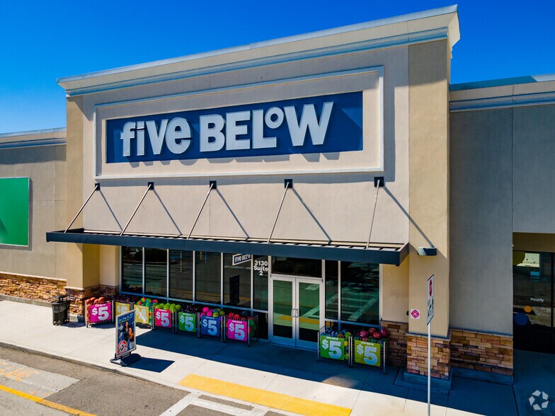 More Photos Of 3130-3150 Tampa Rd, Oldsmar Unknown For Lease