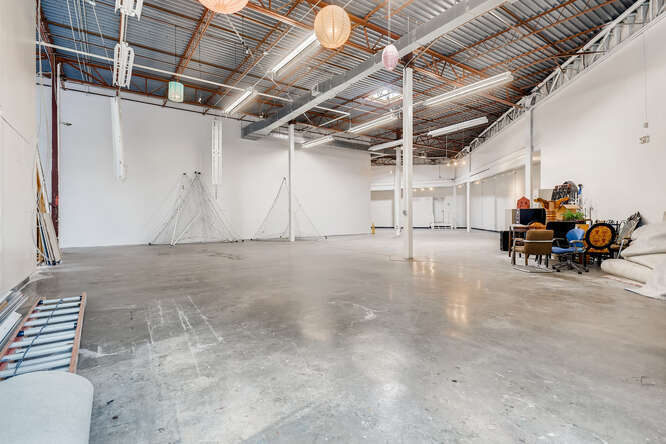 More Photos Of 1710 Defoor Ave NW, Atlanta Showroom For Lease