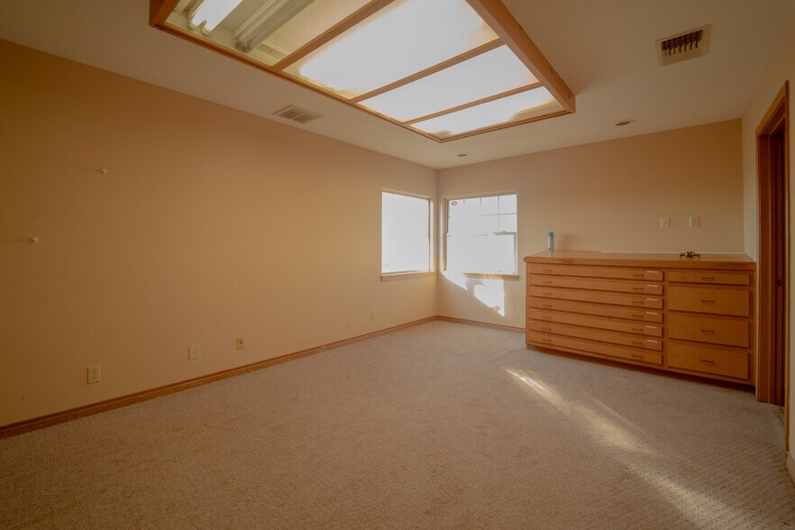 More Photos Of 2203 Port Lavaca Dr, Victoria Industrial For Sale