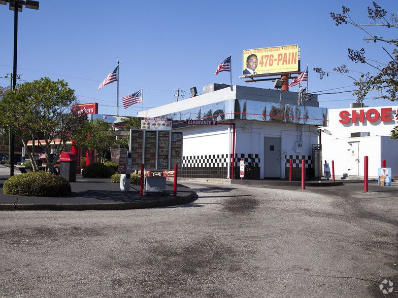 Primary Photo Of 2300 Saint Stephens Rd, Mobile Fast Food For Lease