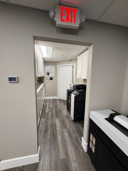 More Photos Of 1720 E Tiffany Dr, West Palm Beach Office For Lease
