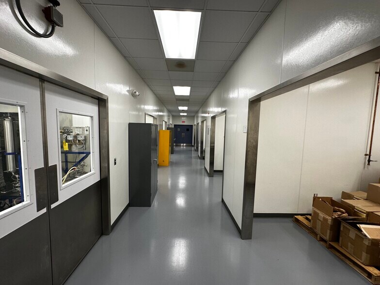 More Photos Of 1171 Us-25 Hwy, Travelers Rest Manufacturing For Sale