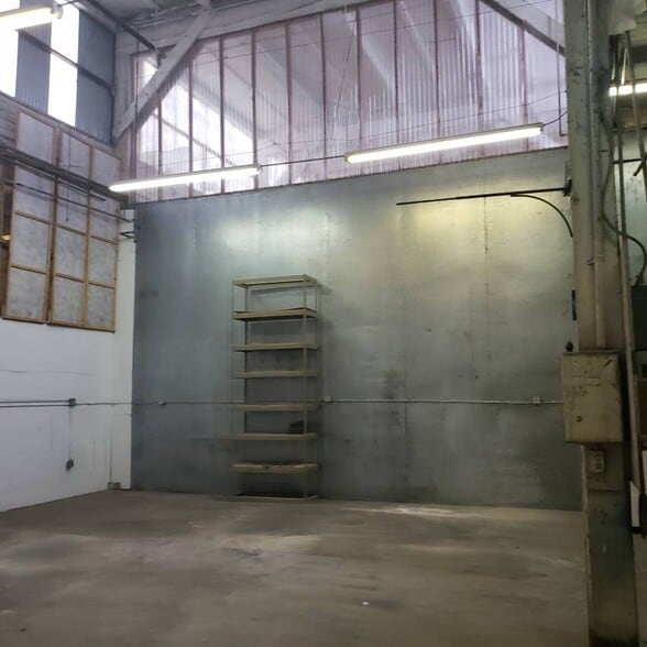 More Photos Of 5015-5025 Colorado Ave S, Seattle Warehouse For Lease