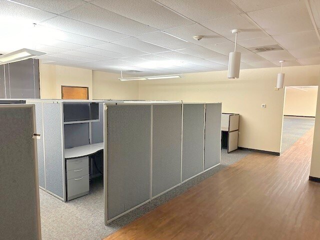More Photos Of 11880 Greenville Ave, Dallas Office For Sale