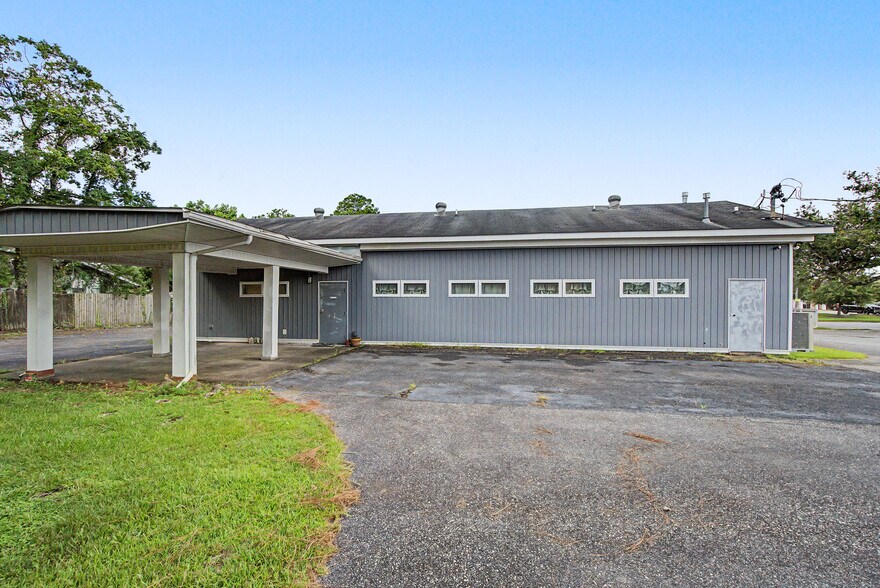 More Photos Of 71 Midtown Park W, Mobile Medical For Sale