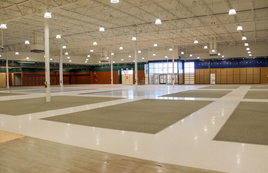 More Photos Of 1620-1622 Clark Street Rd, Auburn General Retail For Lease