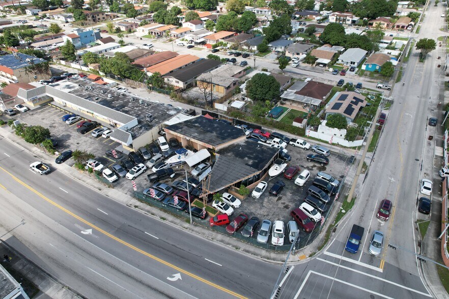 More Photos Of 595 E 9th St, Hialeah Auto Dealership For Sale