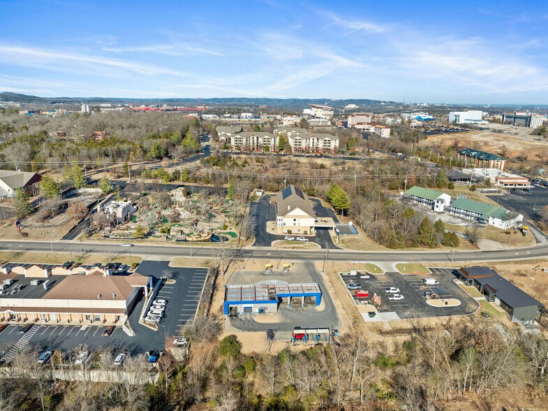 More Photos Of 2876 Green Mountain Dr, Branson Carwash For Sale