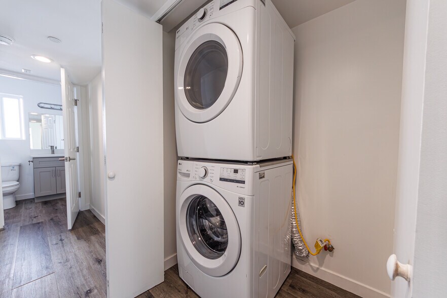 More Photos Of 1121 N Berendo St, Los Angeles Multifamily For Sale