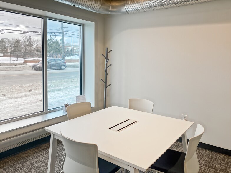More Photos Of 16102 Chagrin Blvd, Shaker Heights Coworking Space