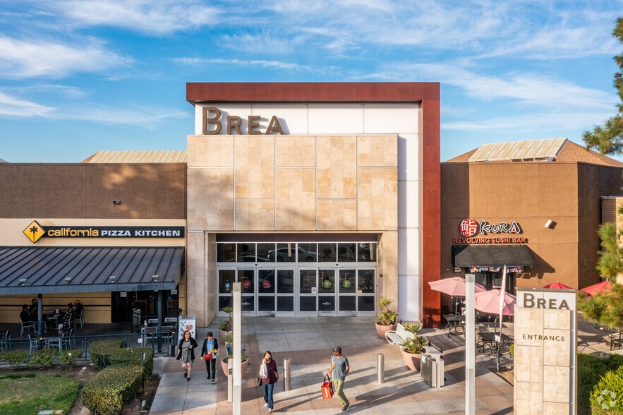 More Photos Of 1065 Brea Mall, Brea General Retail For Lease