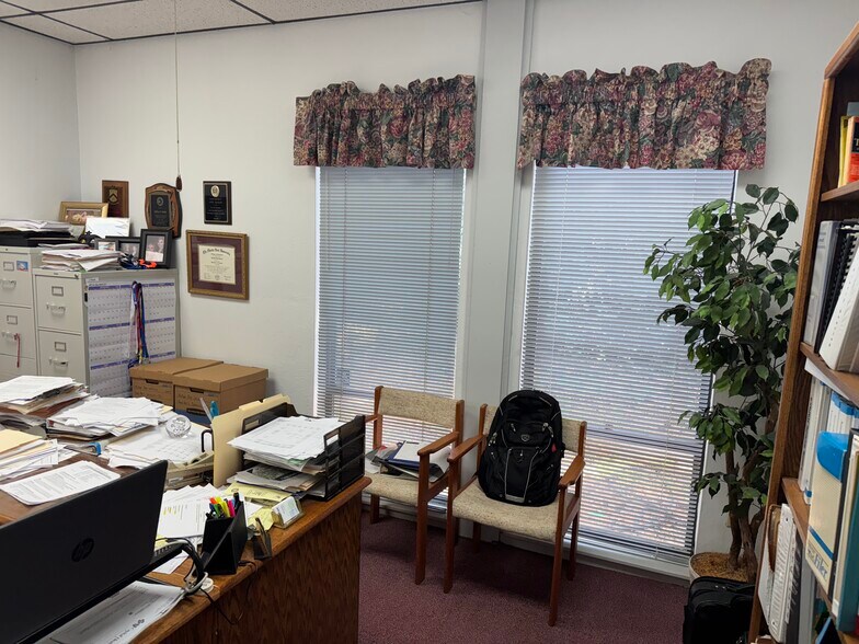 More Photos Of 1401 Maclay Commerce Dr, Tallahassee Office For Sale