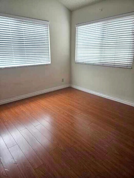 More Photos Of 16722 S Dalton Ave, Gardena Apartments For Sale