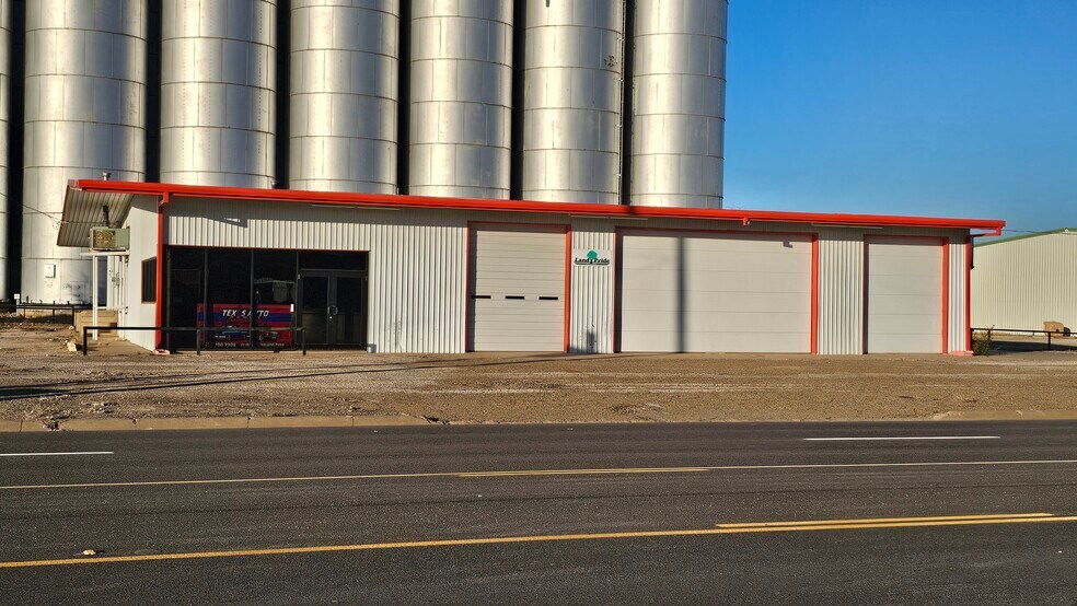 Primary Photo Of 504 Avenue A, Farwell Storefront Retail Office For Sale