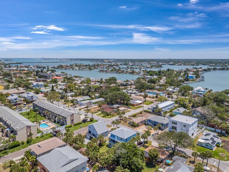 More Photos Of 1803 Gulf Blvd, Indian Rocks Beach Hotel For Sale