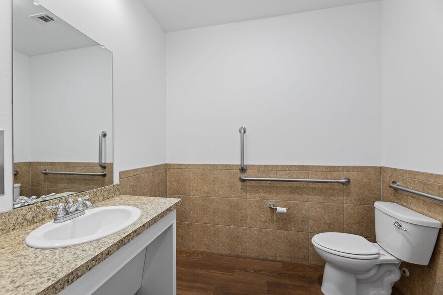 More Photos Of 2785 Rockbrook Dr, Lewisville Medical For Sale