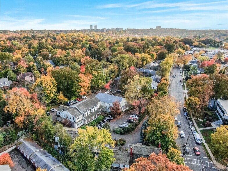 More Photos Of 285 Grand Ave, Englewood Medical For Lease