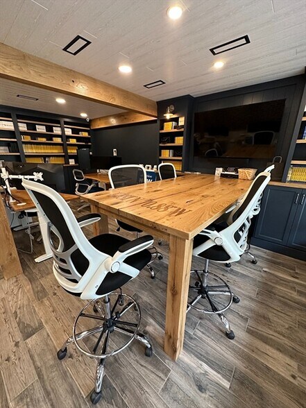 More Photos Of 1 Merrimac St, Newburyport Apartments For Sale