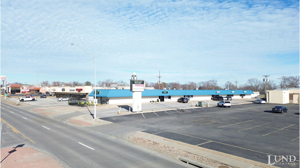 More Photos Of 5059-5069 S 108th St, Omaha Storefront Retail Office For Sale