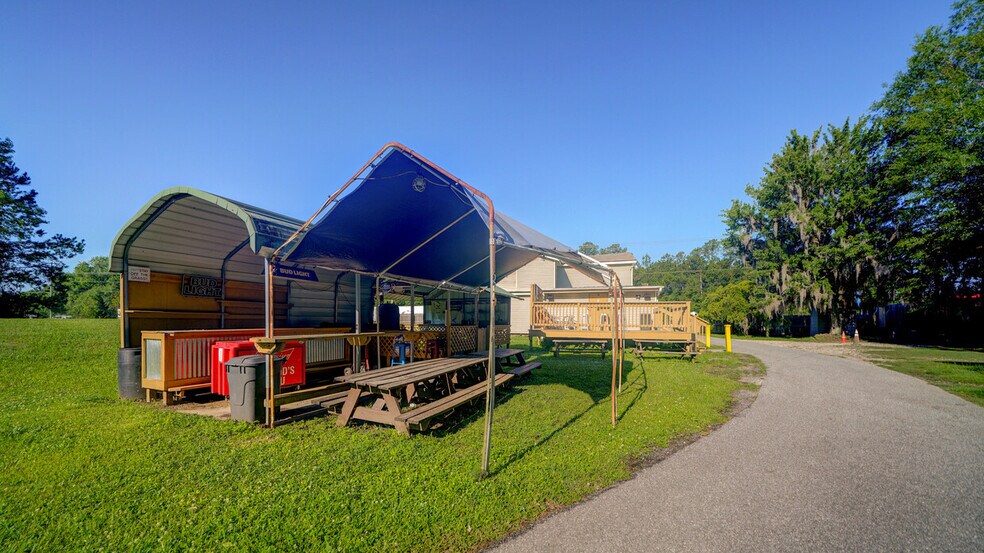 More Photos Of 3297 US 17 Hwy, Green Cove Springs Bar For Sale