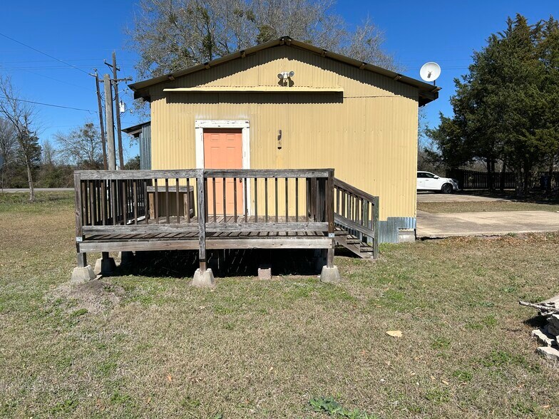 More Photos Of 1006 Spur 515 St, Navasota Restaurant For Lease