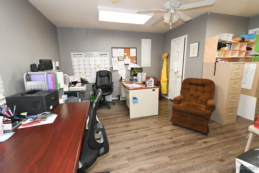 More Photos Of 1104 Campbell Rd, Warner Freestanding For Sale