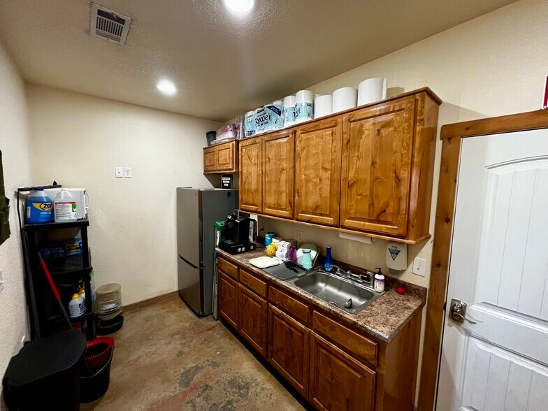 More Photos Of 5000 Texas 158, Midland Industrial For Lease