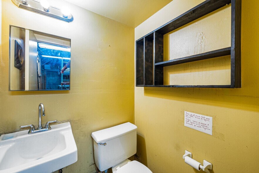 More Photos Of 7201 Bird Rd, Miami Storefront For Sale